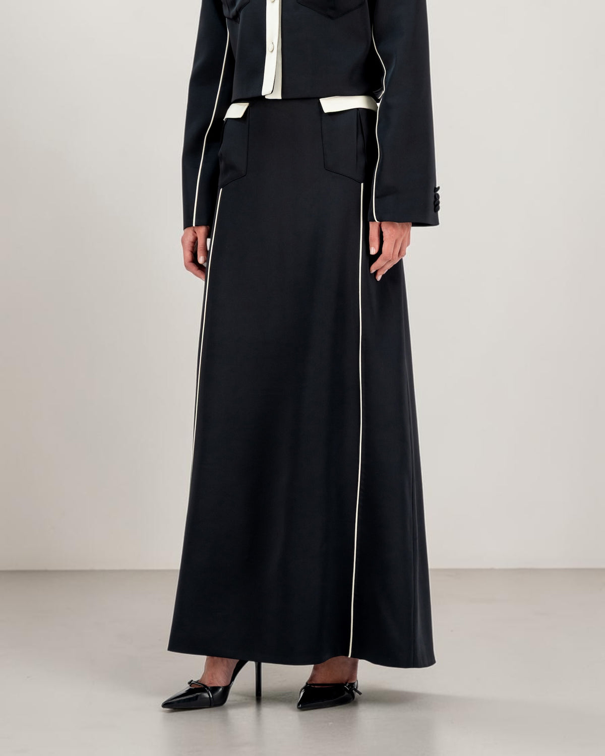 The Triumph Skirt